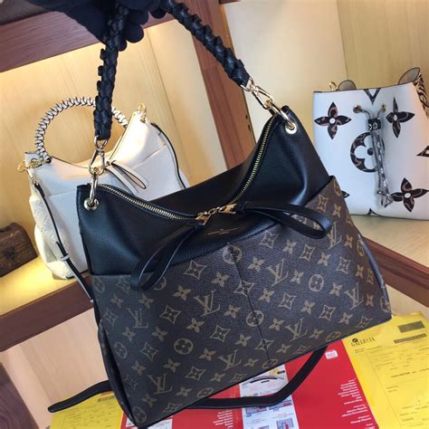 is louis vuitton cheaper at airport|louis vuitton purses in europe.